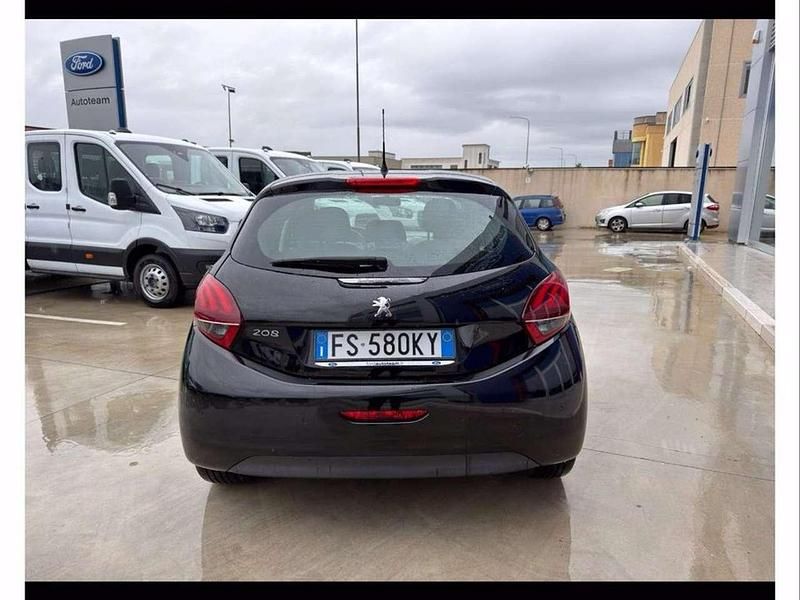 Usata Peugeot 208 Active 102 CV (75 kW) 2018 Nero metallizzato Utilitaria