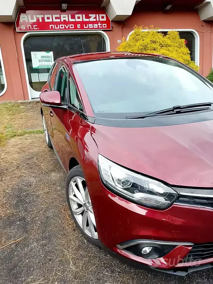Usata Renault Scénic III 110 CV (80 kW) 2017 Rosso Monovolume