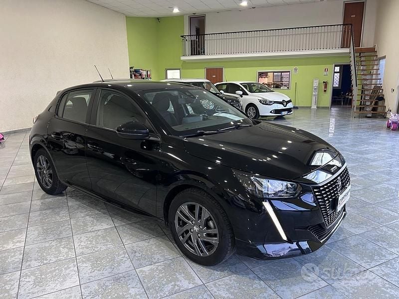 Usata Peugeot 208 Active 75 CV (55 kW) 2021 Nero Utilitaria