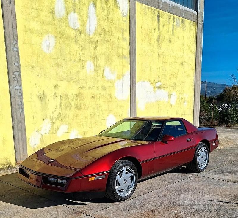 Usata Chevrolet Corvette C4 250 CV (183 kW) 1987 Rosso Cabrio