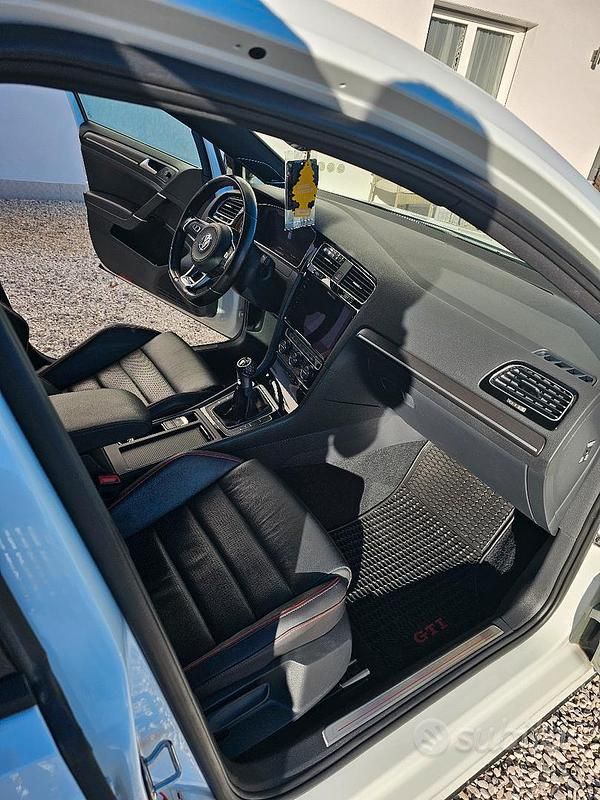 Usata VW Golf VII GTI 245 CV (180 kW) 2017 Bianco Berlina