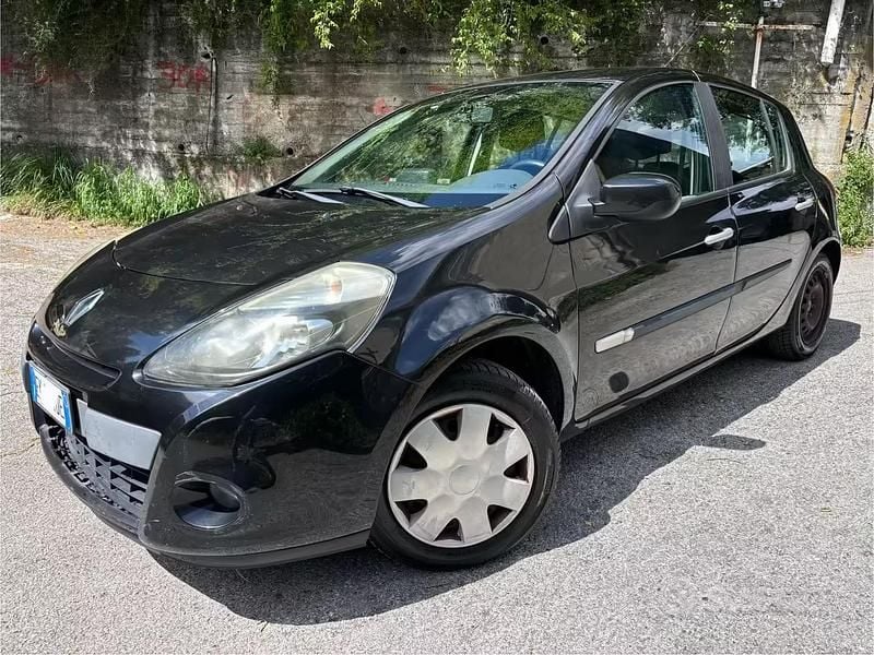 Usata Renault Clio II Dynamique 2011 Nero Berlina