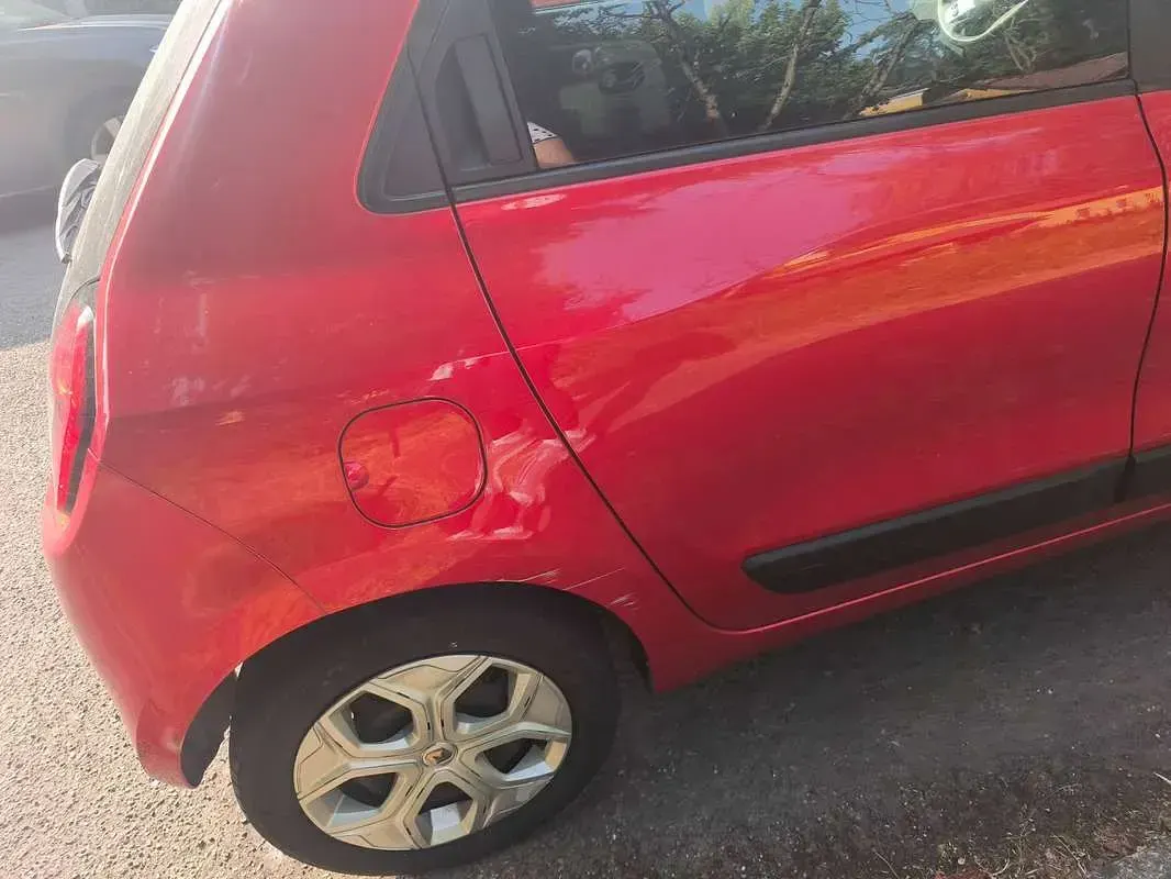 Usata Renault Twingo SE 65 CV (47 kW) 2019 Rosso Utilitaria
