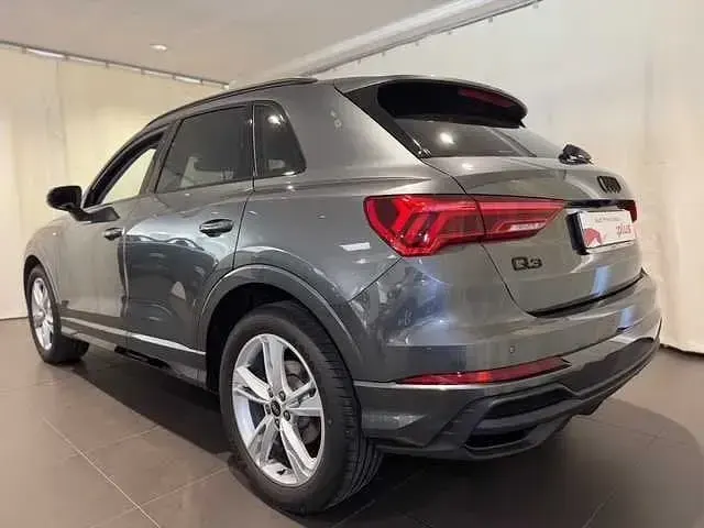 Usata Audi Q3 S-Line 150 CV (110 kW) 2024 Grigio SUV