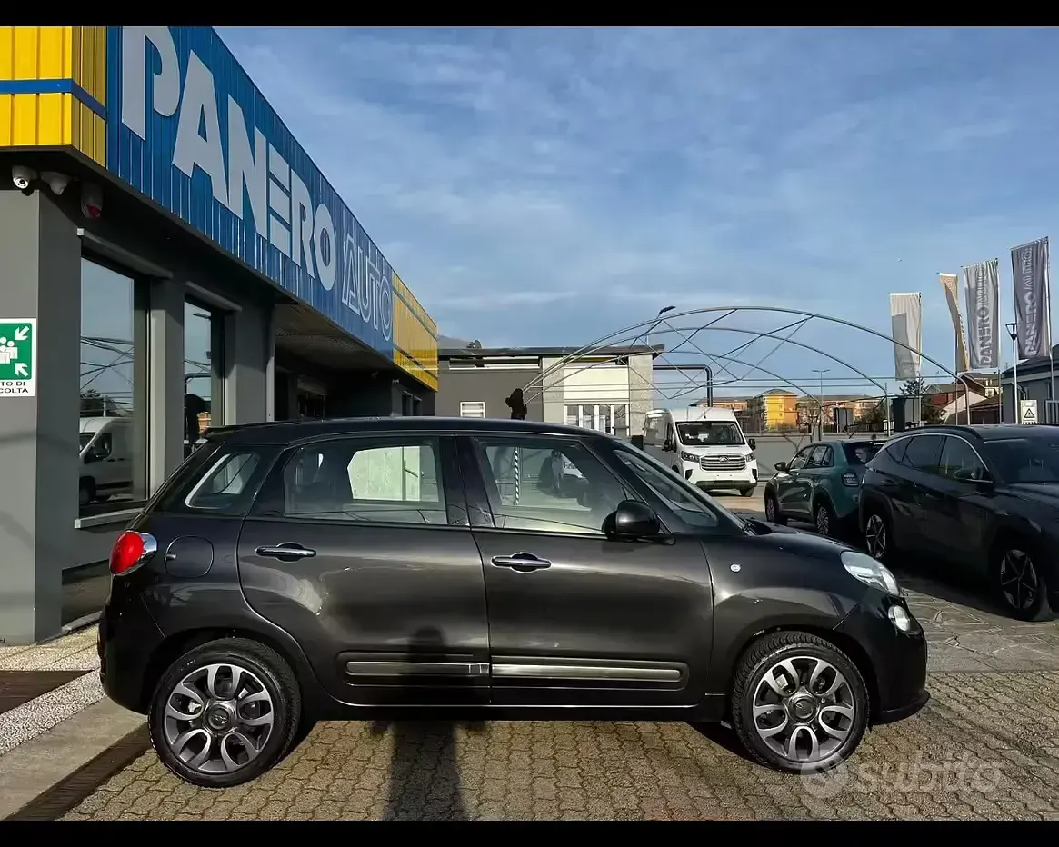 Usata Fiat 500L Lounge 120 CV (88 kW) 2015 Other Monovolume