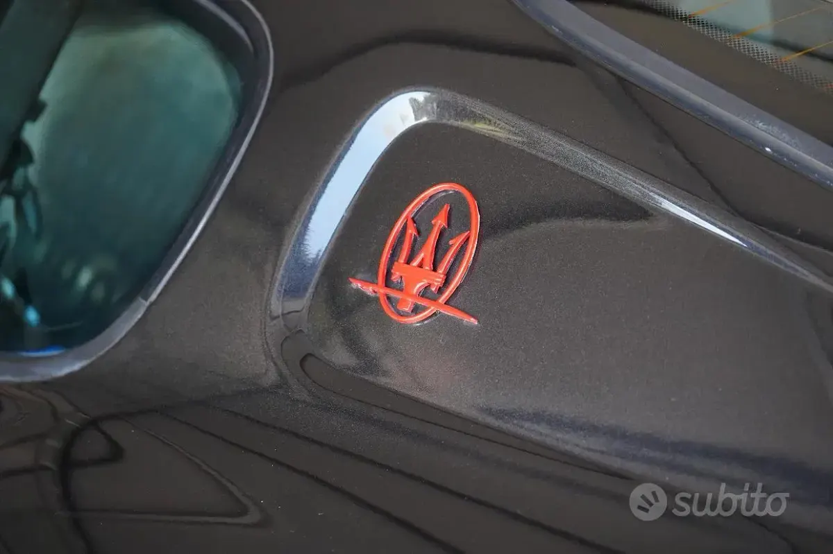 Usata Maserati GranSport 401 CV (294 kW) 2007 Nero Coupé