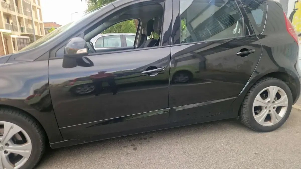 Usata Renault Scenic E-Tech 110 CV (80 kW) 2010 Monovolume