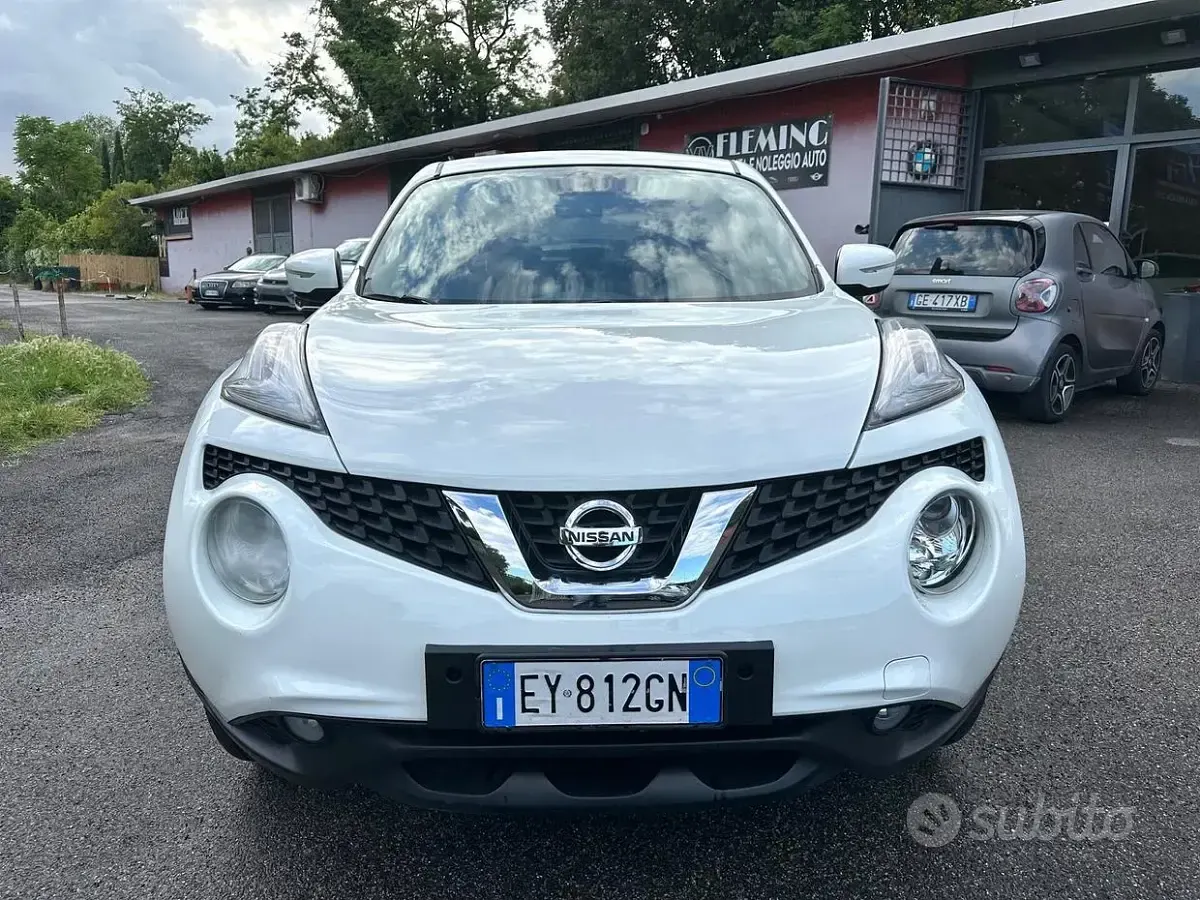 Usata Nissan Juke Tekna 110 CV (80 kW) 2015 Bianco SUV