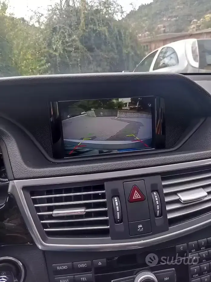 Usata Mercedes E220 AMG 95 CV (69 kW) 2011 Grigio Berlina
