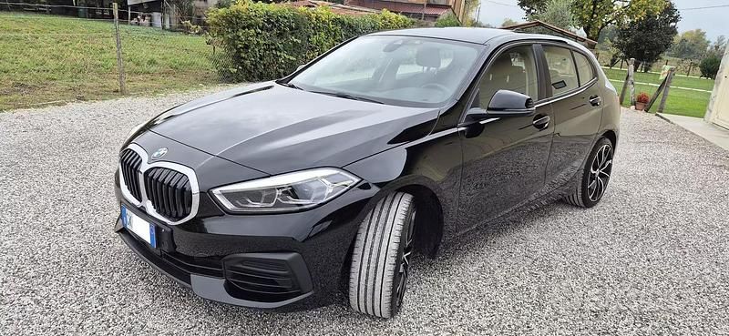 Usata BMW 116 Efficient Dynamics 2021 Nero Utilitaria