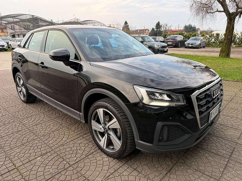 Usata Audi Q2 Business 116 CV (85 kW) 2022 Nero SUV