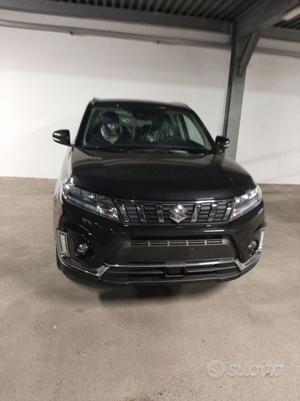 Usata Suzuki Vitara 129 CV (94 kW) 2022 Nero SUV