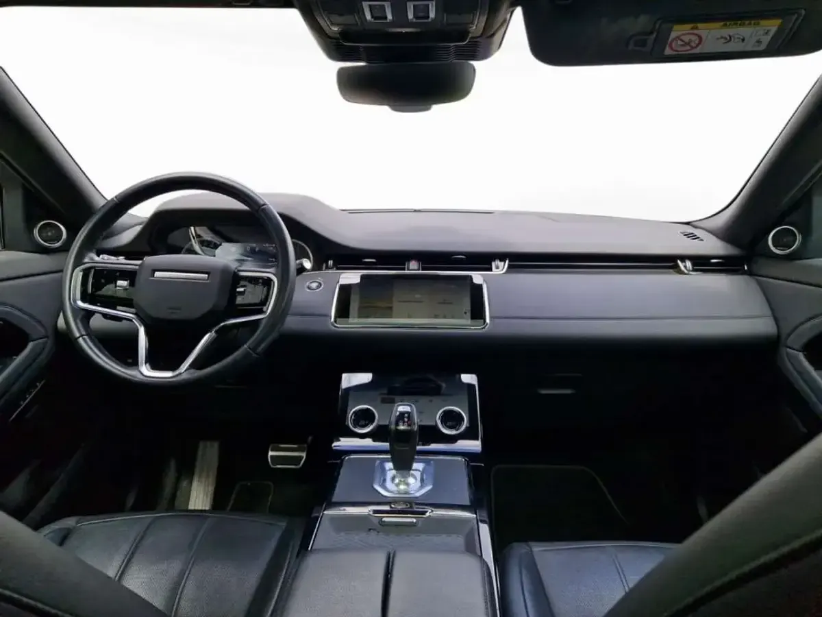 Usata Land Rover Range Rover evoque SE Dynamic 163 CV (119 kW) 2022 Santorini black SUV