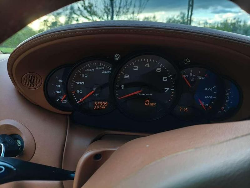 Usata Porsche 911 Carrera 4 Cabriolet 300 CV (220 kW) 2000 Nero Cabrio