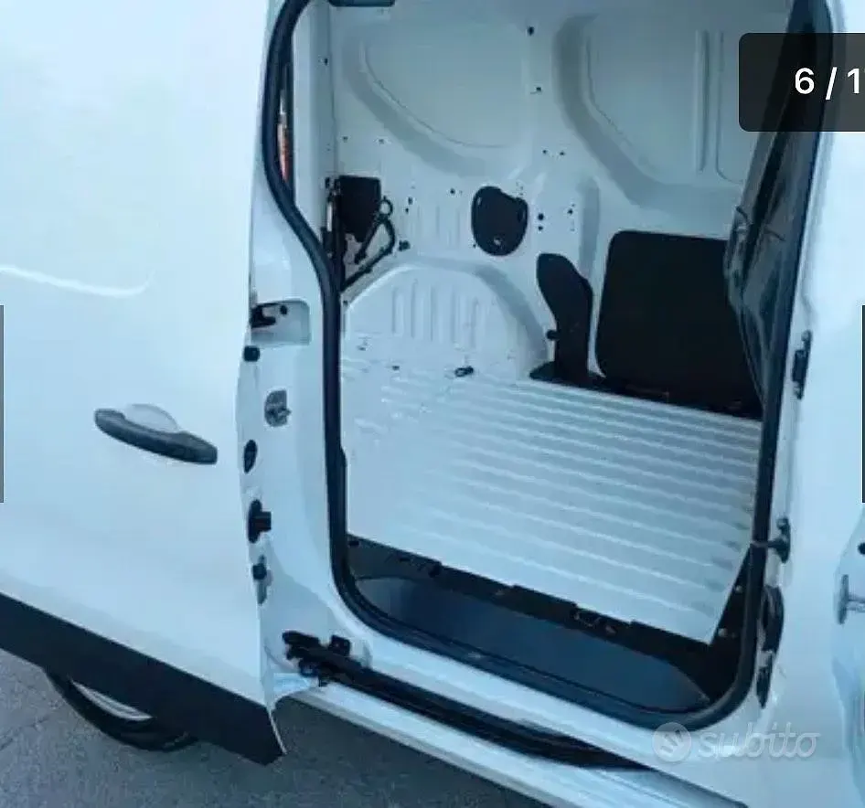 Usata Renault Express 95 CV (69 kW) 2022 Bianco Monovolume