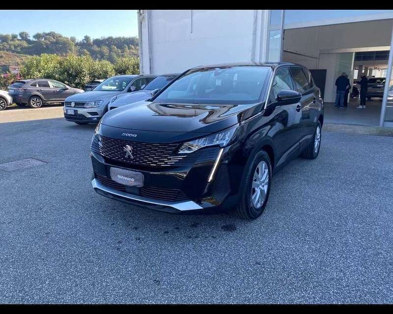 Nero metallizzato Usata 2023 Peugeot 5008 Active Monovolume | 23.900 € (Buon prezzo) - Immagine 1/4
