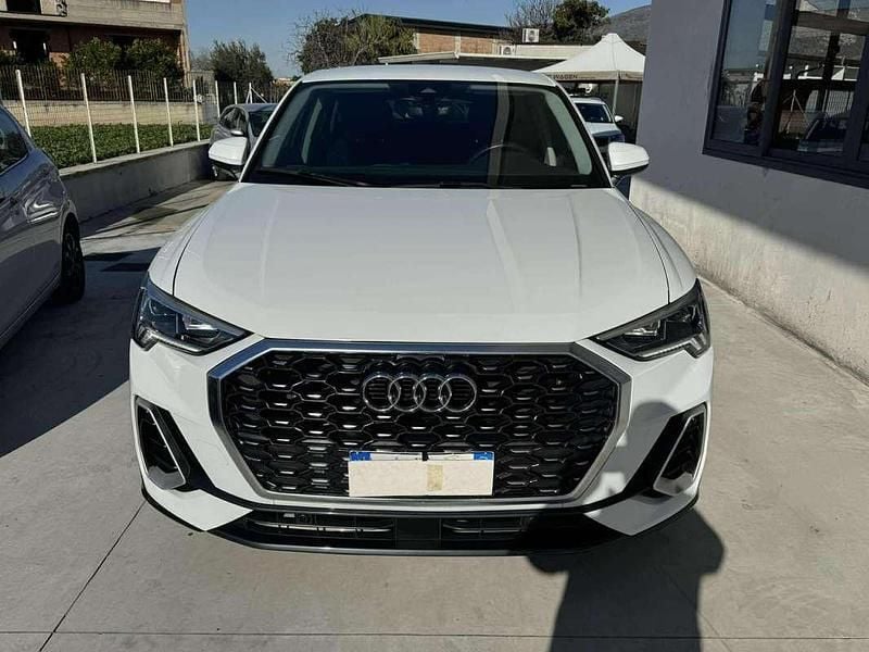 Usata Audi Q3 Ambiente 150 CV (110 kW) 2023 Bianco SUV