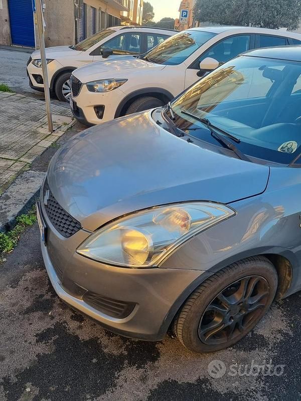 Usata Suzuki Swift 75 CV (55 kW) 2011 Grigio Berlina