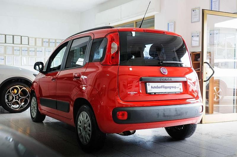 Usata Fiat Panda Lounge 95 CV (69 kW) 2018 Rosso Utilitaria