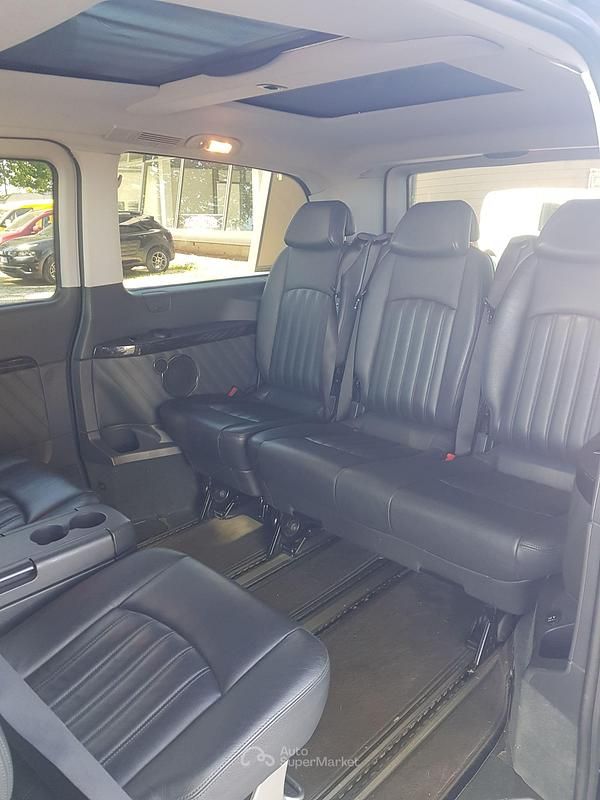 Begagnad Mercedes Viano 224 HK (164 kW) 2011 Svart Minibuss