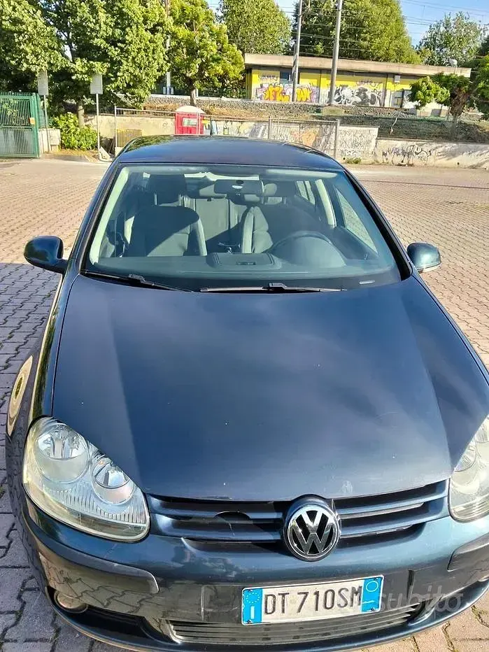 Usata VW Golf VI 105 CV (77 kW) 2008 Blu Utilitaria