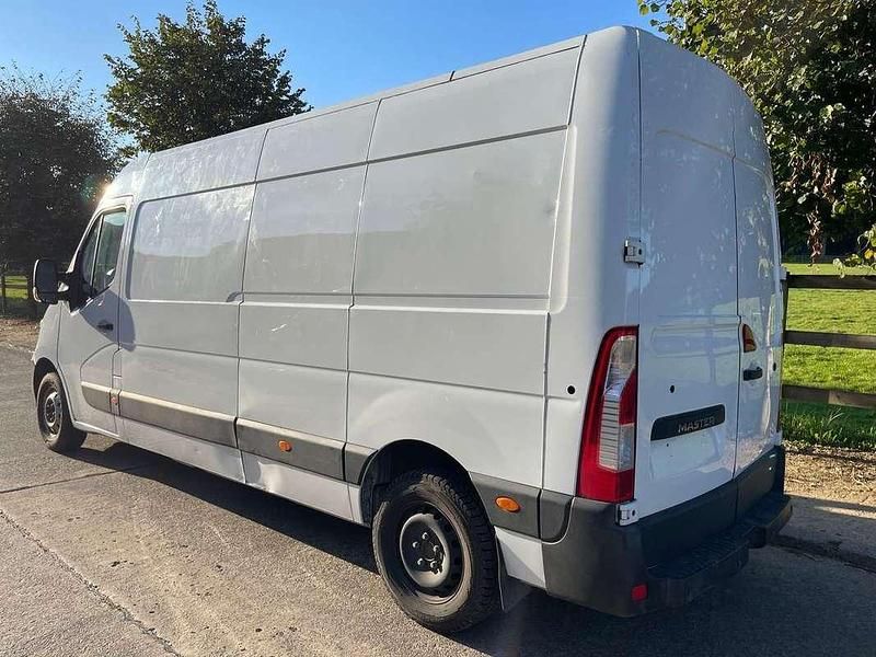Begagnad Renault Master 163 HK (119 kW) 2008 Vit Van