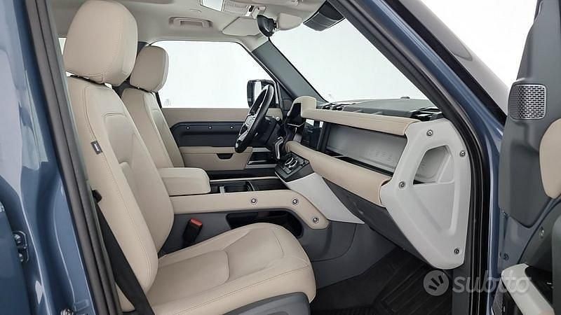 Usata Land Rover Defender SE 400 CV (294 kW) 2024 Blu SUV