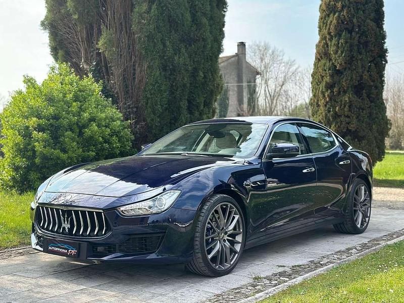Usata Maserati Ghibli 275 CV (202 kW) 2017 Blu/azzurro Berlina