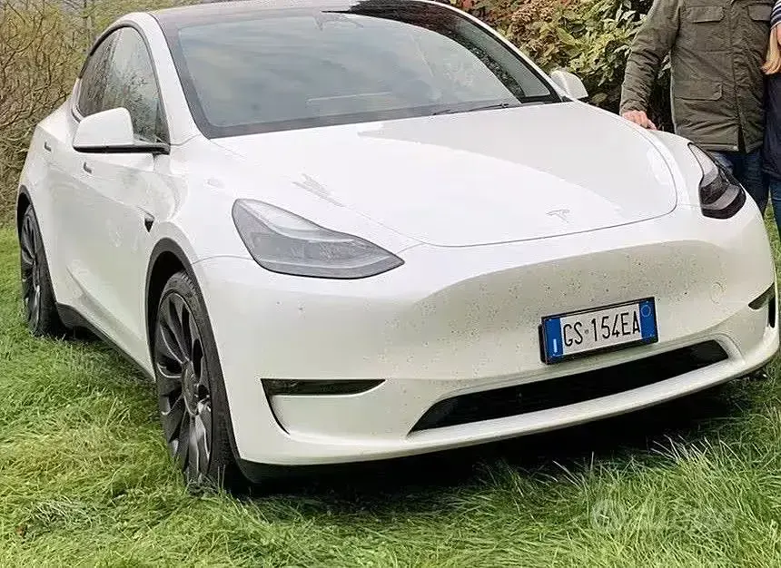 Usata Tesla Model Y Performance 185 kW (252 CV) 2023 Bianco SUV