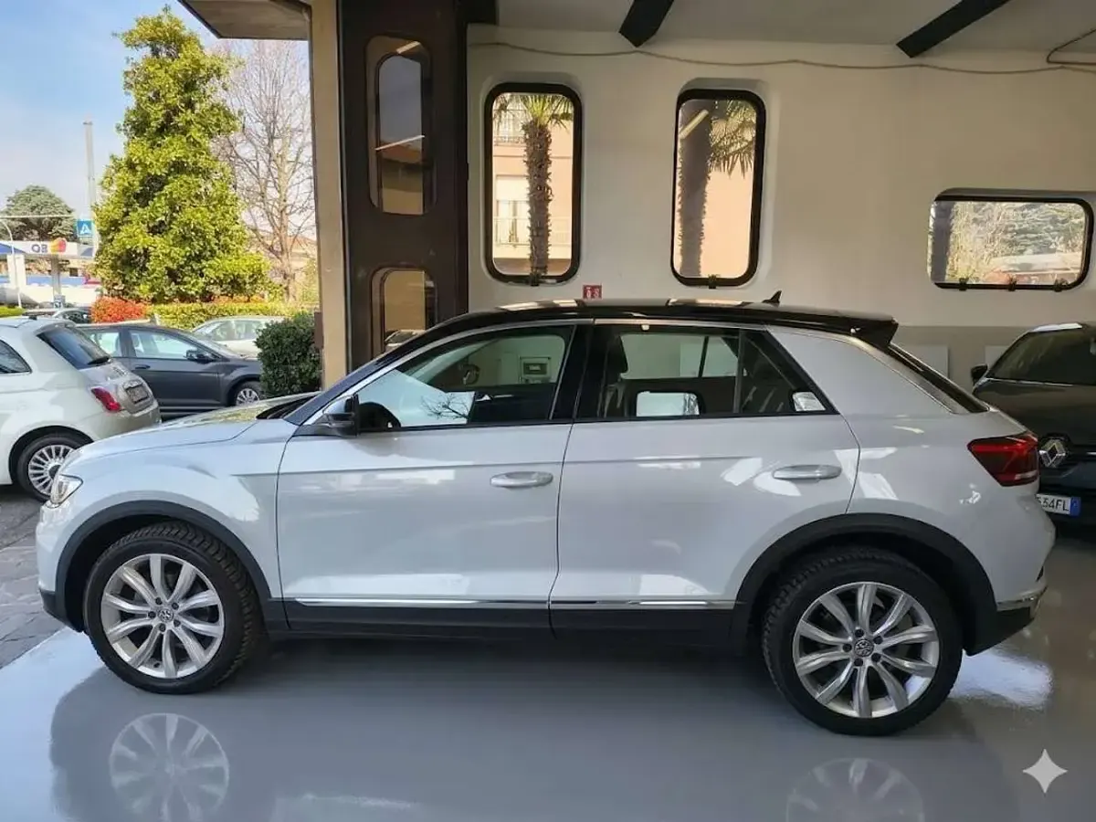Begagnad VW T-Roc Advance 150 HK (110 kW) 2019 Vit SUV