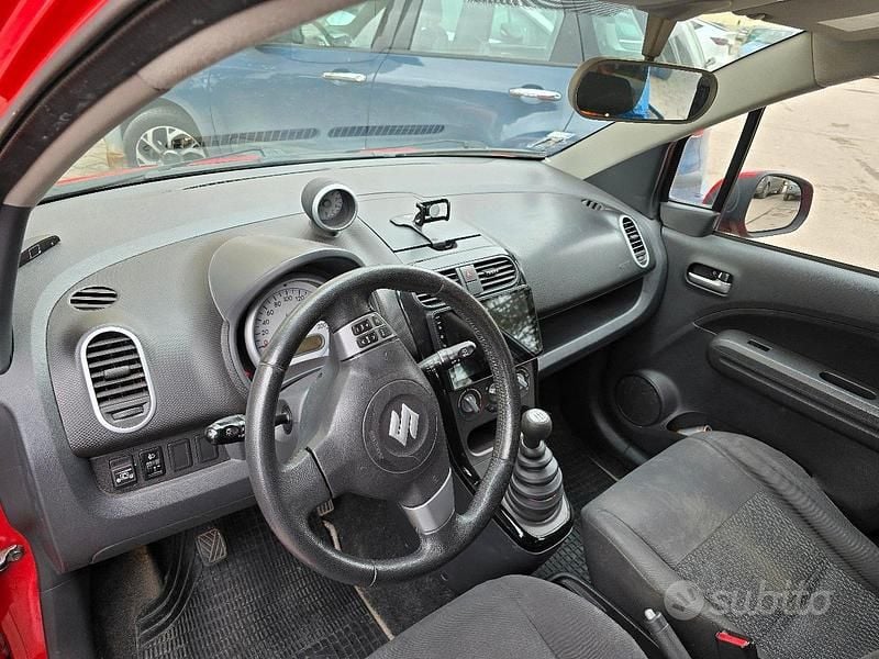 Usata Suzuki Splash 68 CV (50 kW) 2013 Rosso Utilitaria