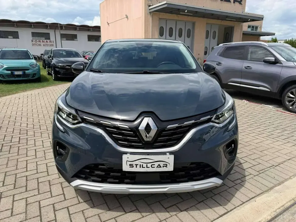 Usata Renault Captur Techno 91 CV (66 kW) 2023 Blu/azzurro SUV