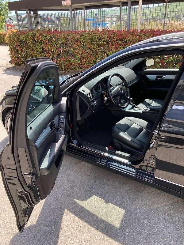 Usata Mercedes C220 Avantgarde 170 CV (125 kW) 2008 Nero Station wagon