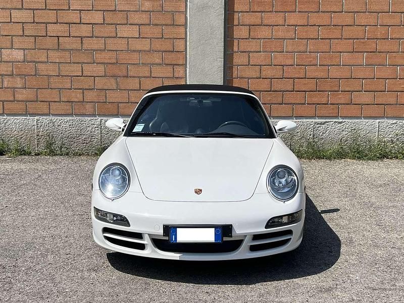 Usata Porsche 911 Carrera 4S Cabriolet 355 CV (261 kW) 2007 Bianco Cabrio