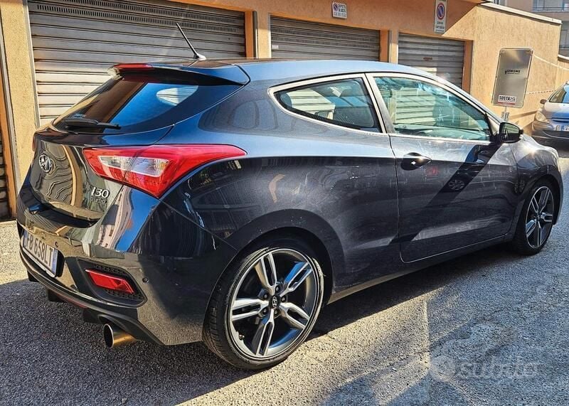 Usata Hyundai i30 186 CV (136 kW) 2015 Blu/azzurro Berlina