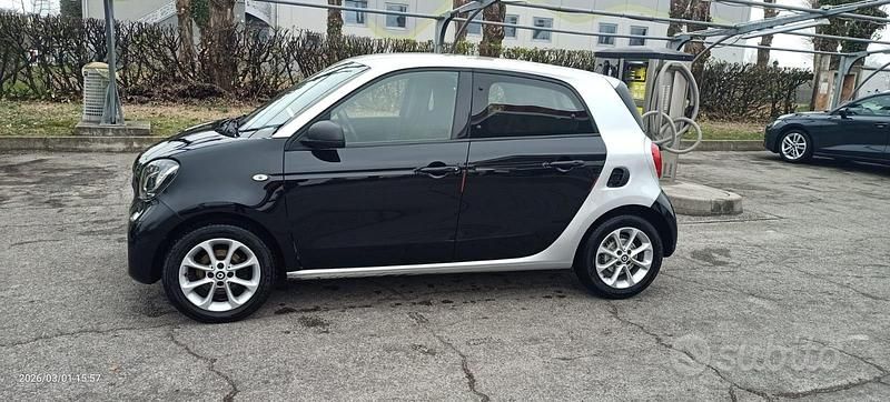 Usata Smart ForFour 2018 Nero Utilitaria