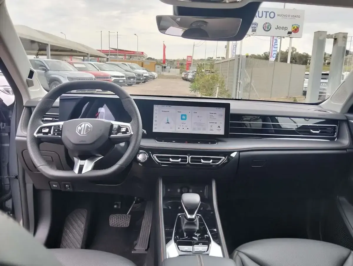 Nuova MG HS Luxury 143 CV (105 kW) 2026 Grigio SUV