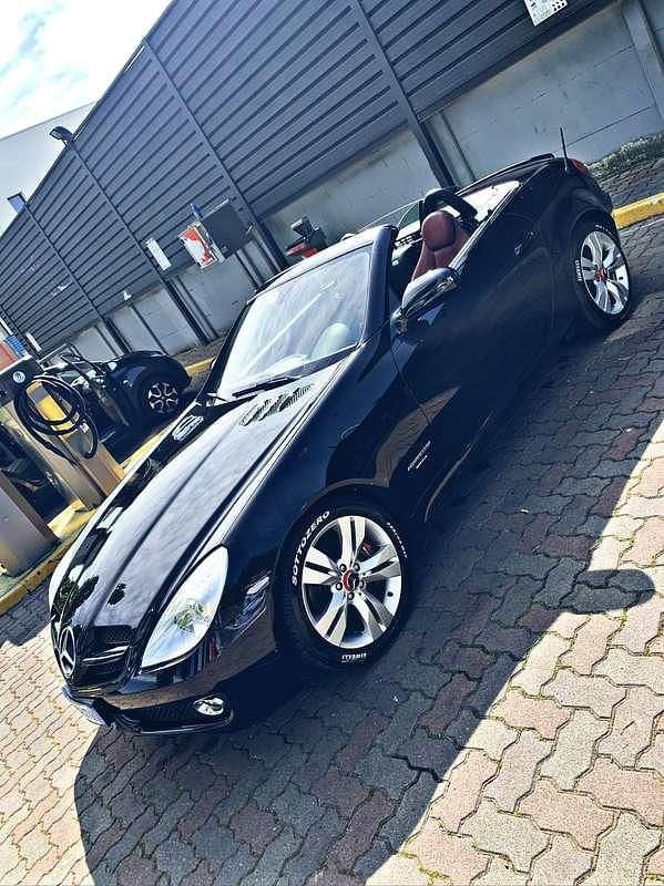 Usata Mercedes SLK200 AMG 184 CV (135 kW) 2010 Nero Cabrio