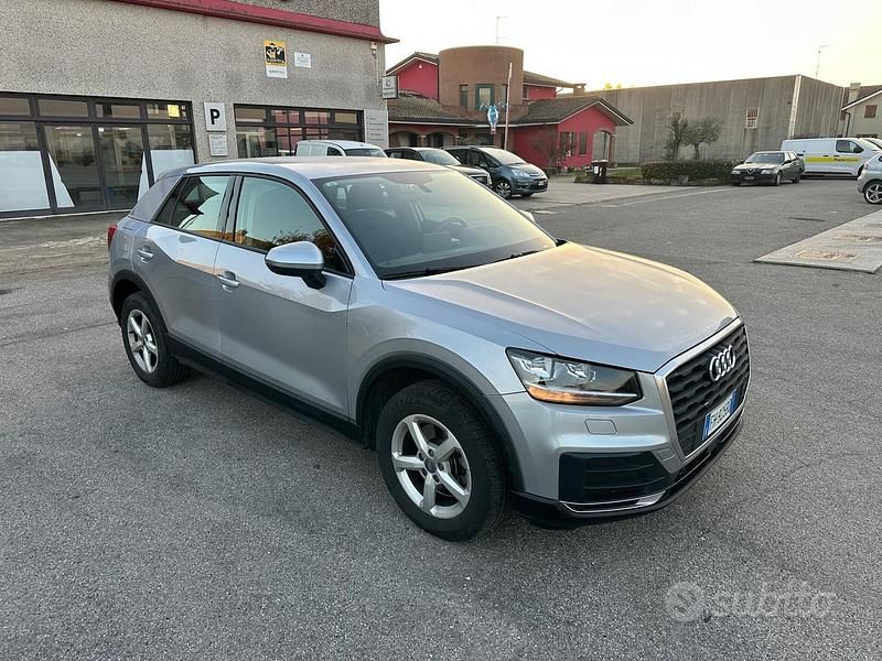 Usata Audi Q2 125 CV (91 kW) 2017 Grigio SUV