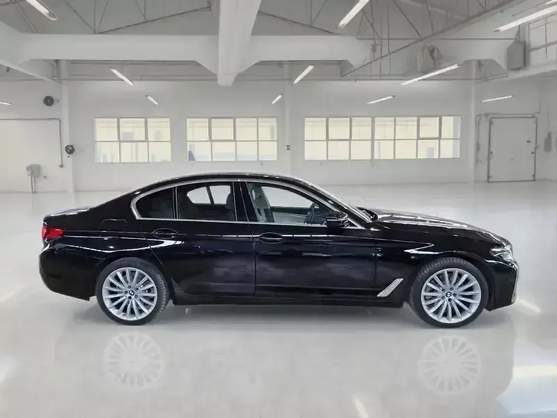 Begagnad BMW 520 Luxury Line 190 HK (139 kW) 2022 Sedan