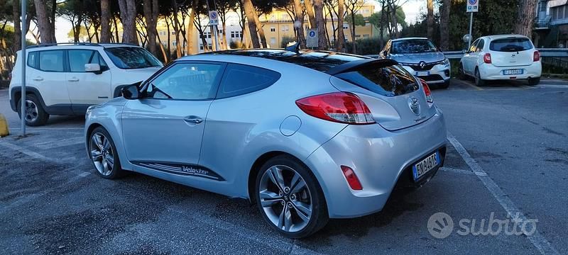 Usata Hyundai Veloster 140 CV (102 kW) 2012 Utilitaria