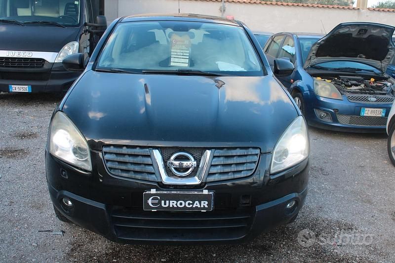 Nero Usata 2008 Nissan Qashqai Visia SUV | 3500 € (Buon prezzo) - Immagine 1/4