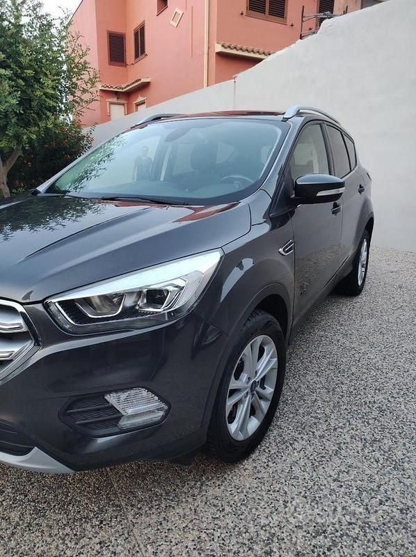 Usata Ford Kuga Titanium 150 CV (110 kW) 2018 SUV
