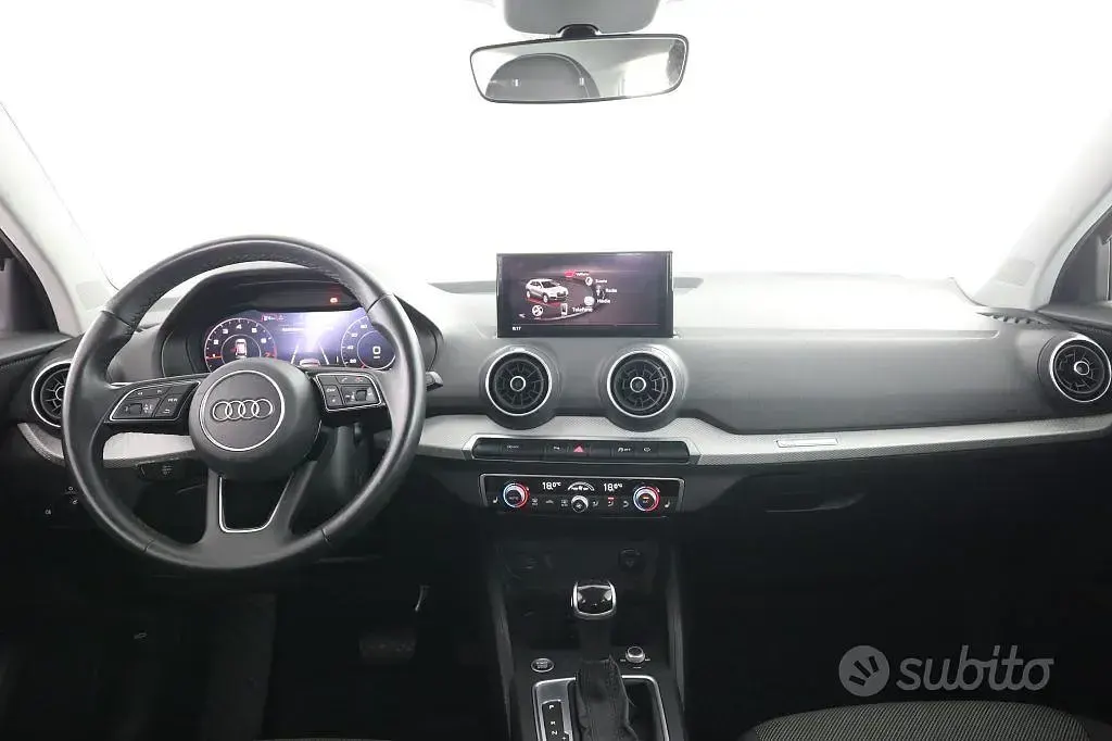 Usata Audi Q2 Advanced 150 CV (110 kW) 2023 Grigio SUV