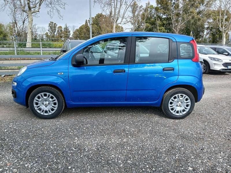Nuova Fiat Panda Icon 65 CV (47 kW) 2026 Blu/azzurro Utilitaria