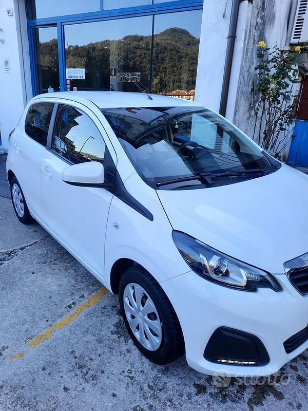 Usata Peugeot 108 Active 69 CV (50 kW) 2018 Bianco Utilitaria