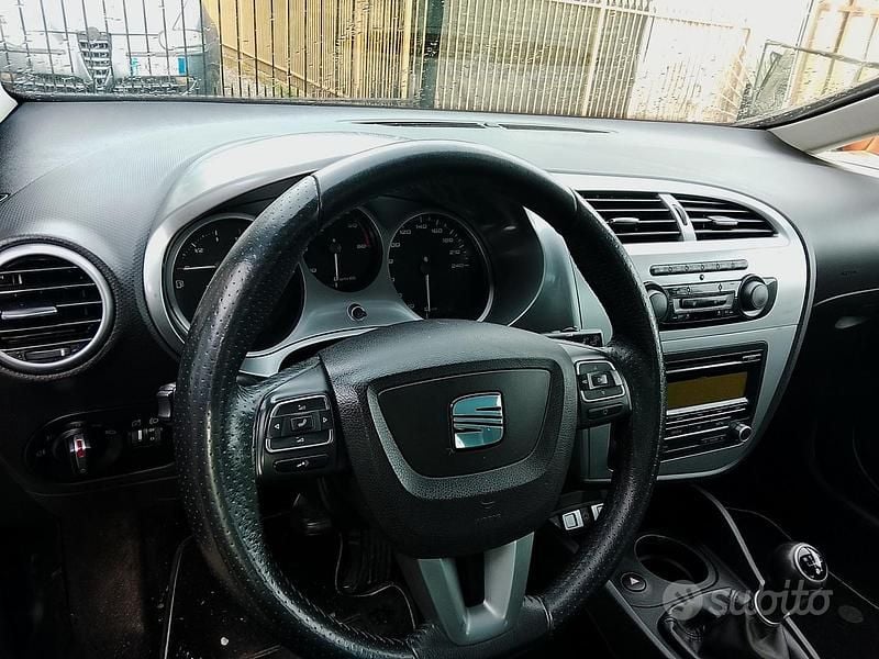 Usata Seat Leon 2010 Utilitaria
