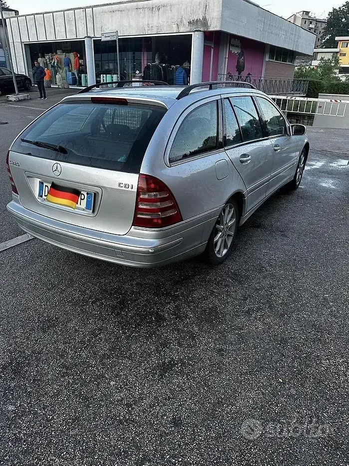 Usata Mercedes C220 Sport Edition 150 CV (110 kW) 2006 Grigio Station wagon