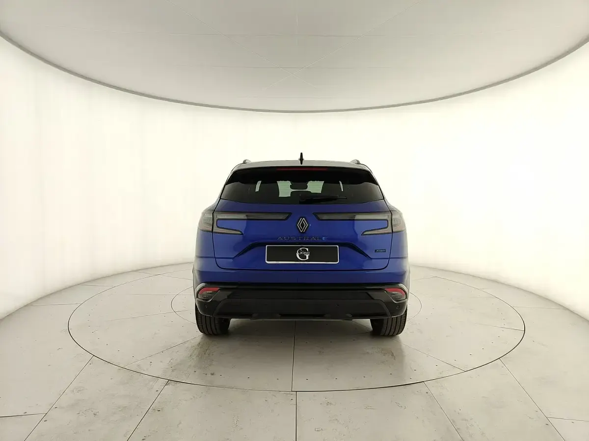 Usata Renault Austral Iconic Esprit Alpine 200 CV (147 kW) 2024 Blu/azzurro SUV