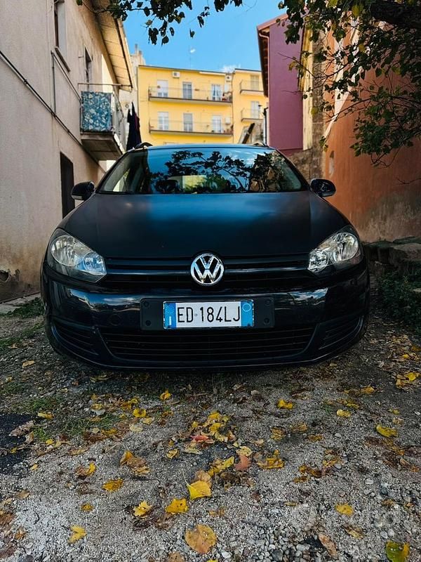 Usata VW Golf VI 105 CV (77 kW) 2010 Nero Utilitaria